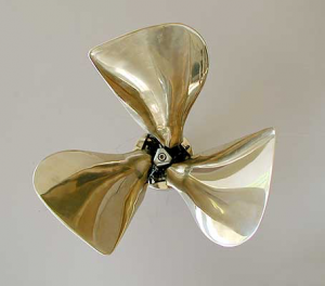 gori,ゴリフォールディングプロペラ,3翼,シャフトドライブ,セイルドライブ